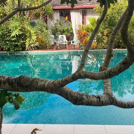 Taman Indah Resort Tamanredjo Экстерьер фото