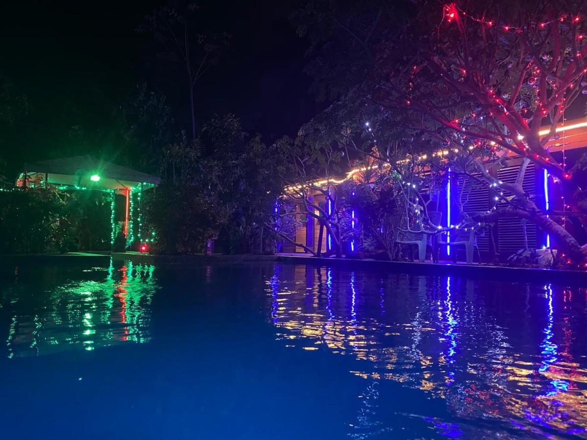 Taman Indah Resort Tamanredjo Экстерьер фото