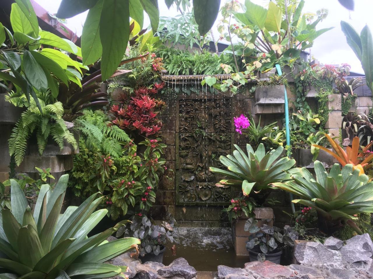 Taman Indah Resort Tamanredjo Экстерьер фото